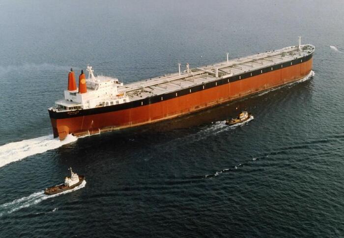 5 самых больших танкеров в истории: горы контейнеров и топлива